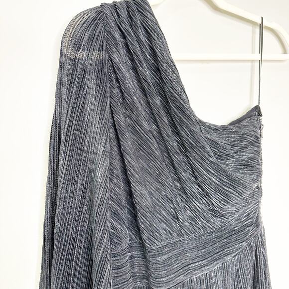 Saylor Midi Dress Alora Plissé One Shoulder SlitHem Black Metallic Size M0 - Picture 4 of 8